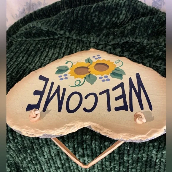 VTG Heart Stenciled Slate Welcome Sign Handcut Hand Painted from NOLA Roof Tile - Picture 7 of 7